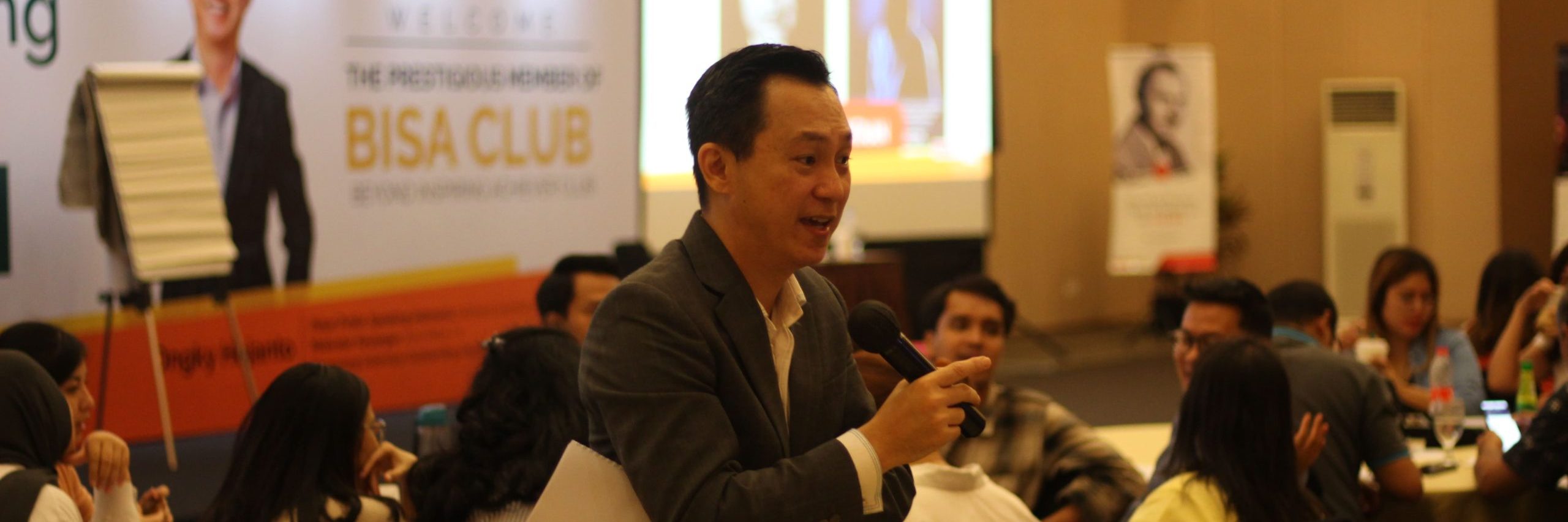 Public Speaking IHT DANAMON-min